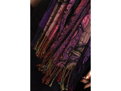Elastische viscose sjaal voor onder een jas, blauw, paars, roze etc